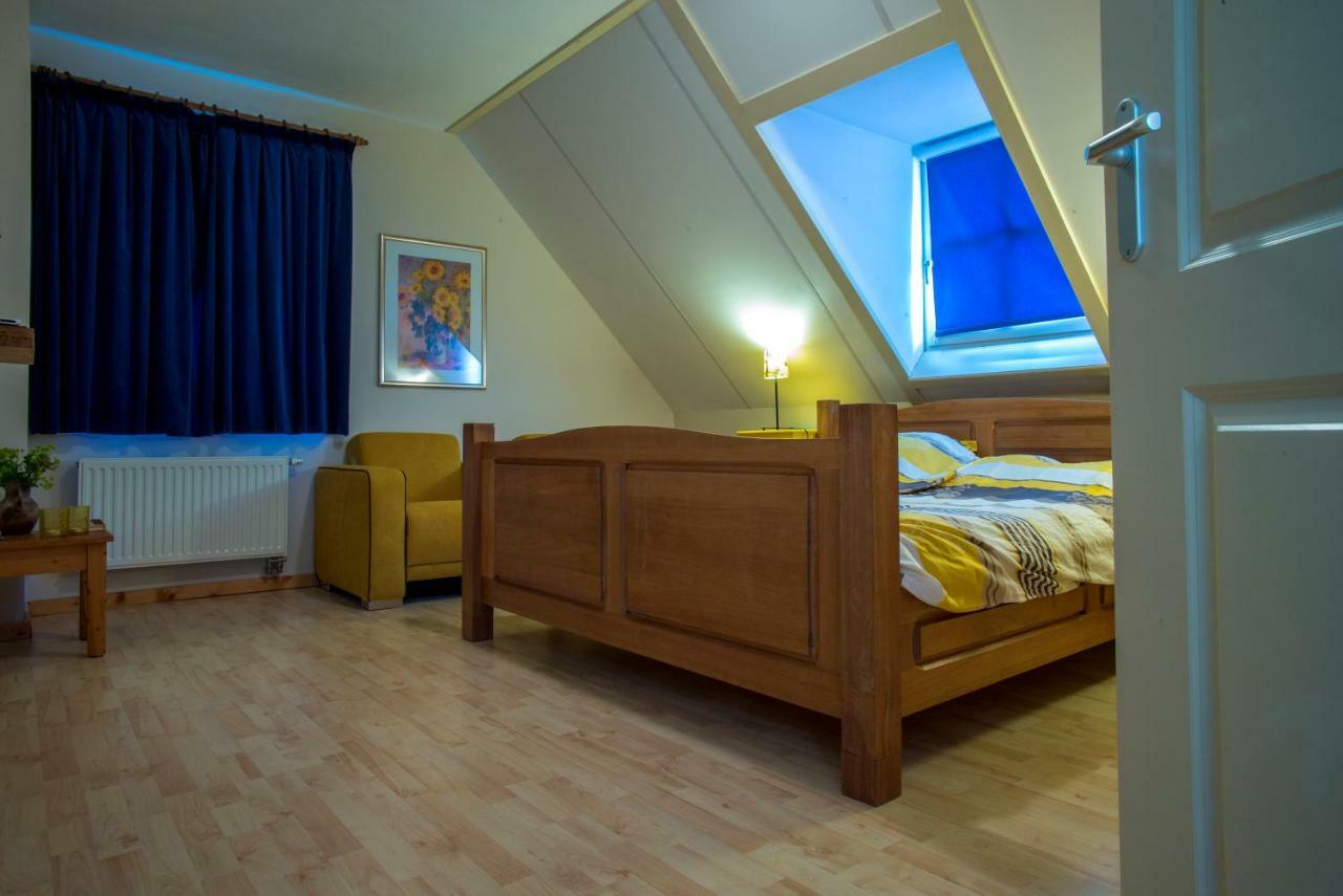 Bed & Breakfast Maryland Heusden  Exterior photo